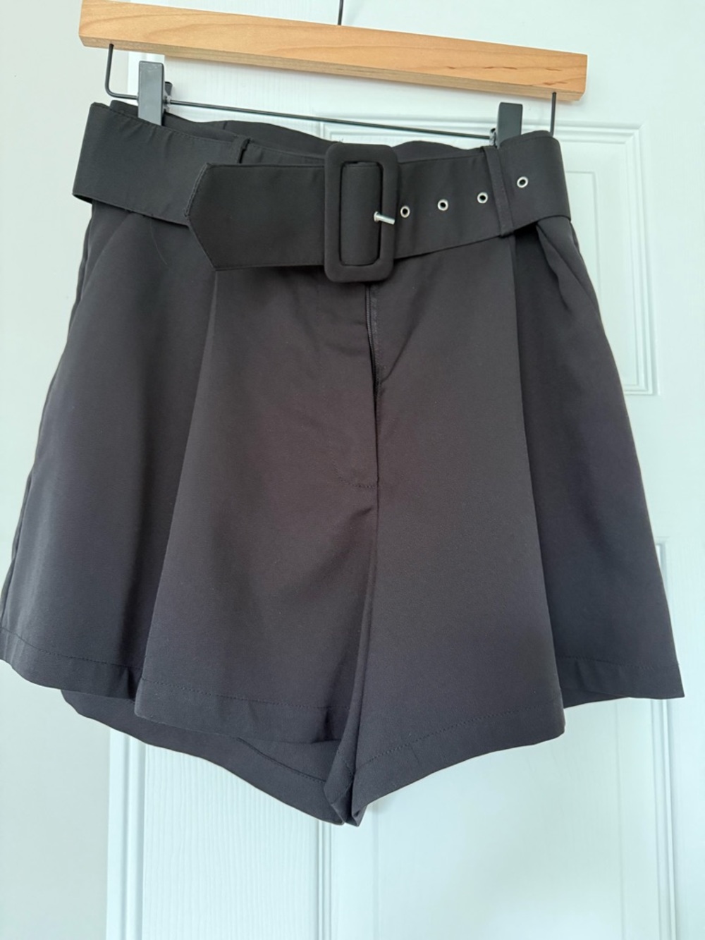 re:named High-Waist Black Pleated Shorts with Statement Belt